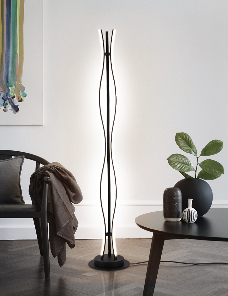 FLOOR LAMP